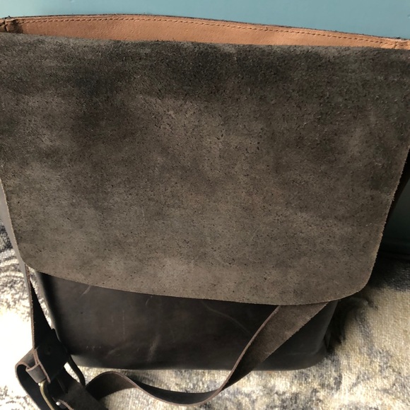 Saddleback/Love 41 inside pics - Picture 6 of 6